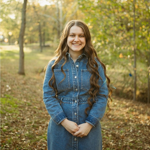 🌙Meet your Posher/Seller💫 - Picture 2 of 13